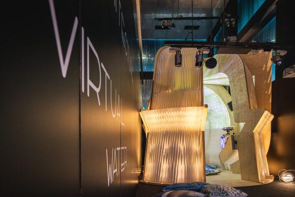 STILL ON VIEW – THE ARCHITECTURE OF VIRTUAL WATER 10 885ad587dc5c4503f76013178aa712c38170a66831955248f1a1b7ee2f577c84